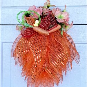 Easter Wreath / Carrot / Wall Sconce